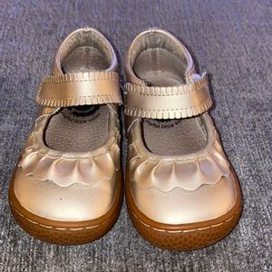 Livie & Luca size 5c